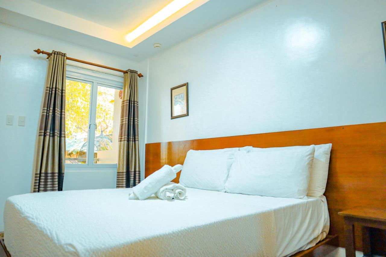 Youhan Beach Resort San Antonio  Exterior foto