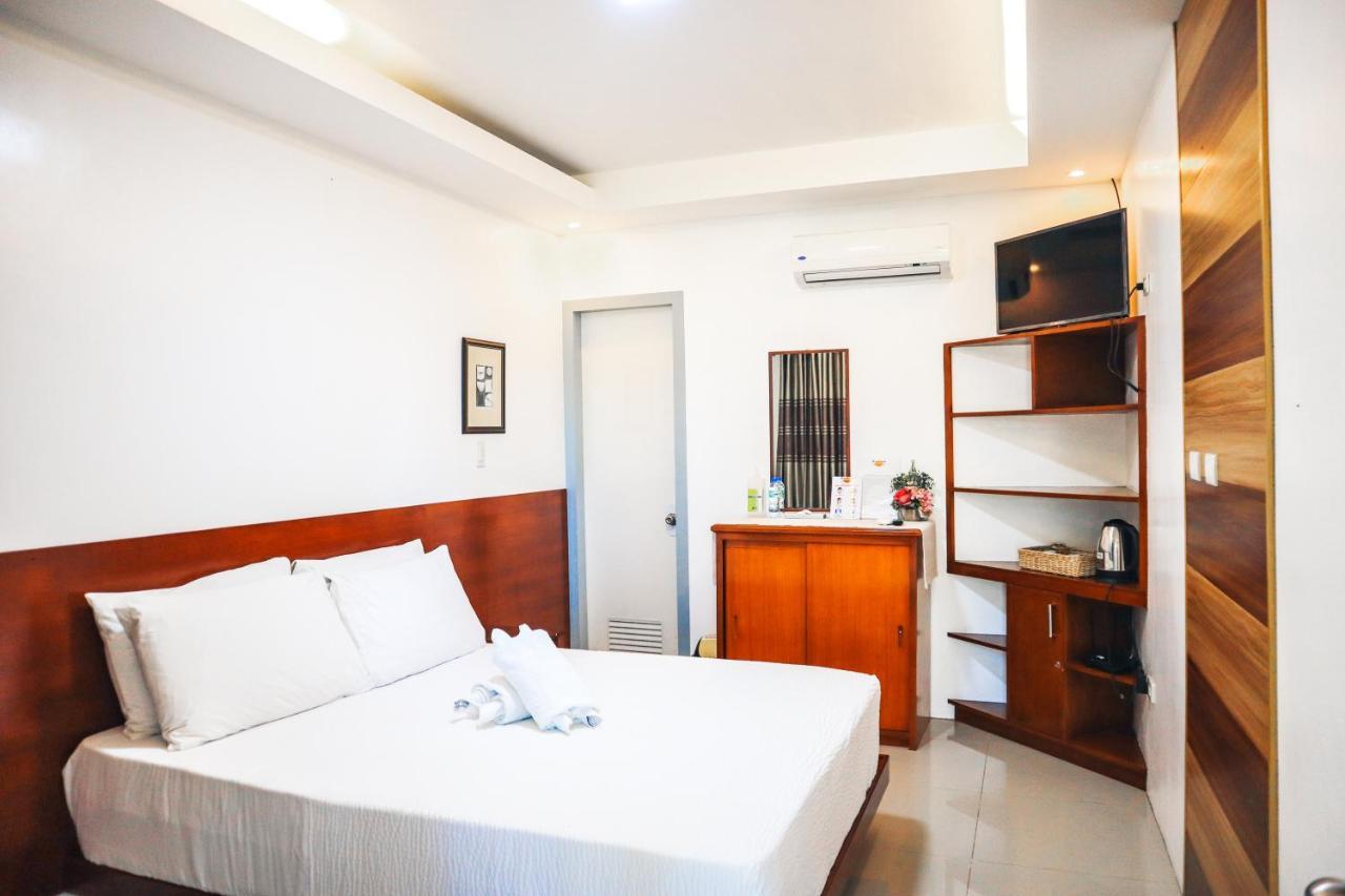 Youhan Beach Resort San Antonio  Exterior foto